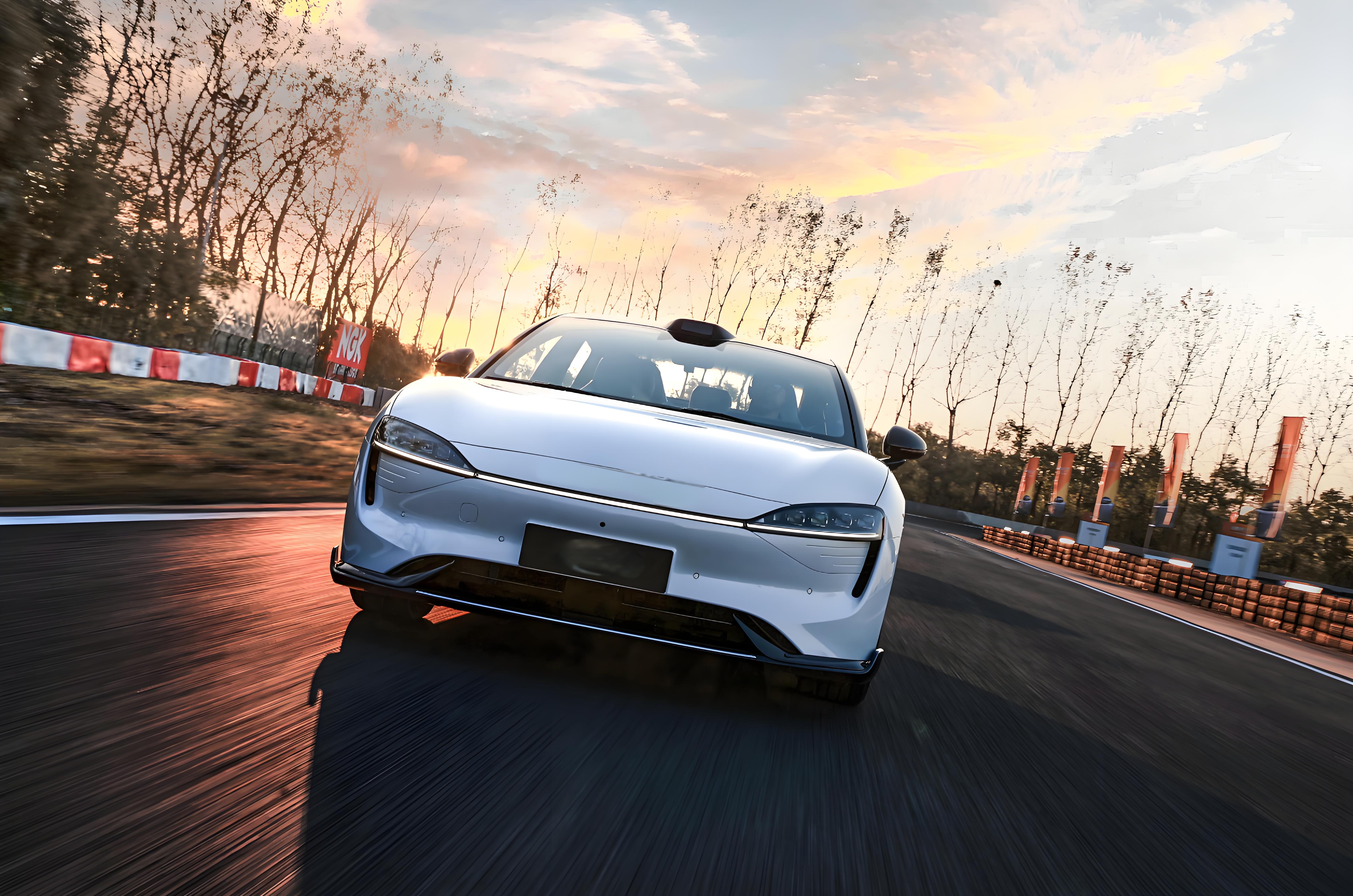 Smart World S7 best ev cars